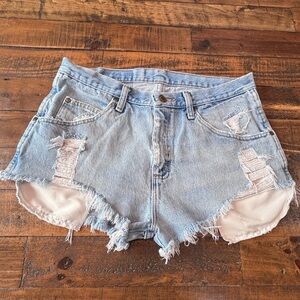 Vintage Wrangler Cut Off Distressed Jean Shorts!